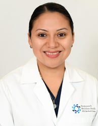Rosa M Mendoza